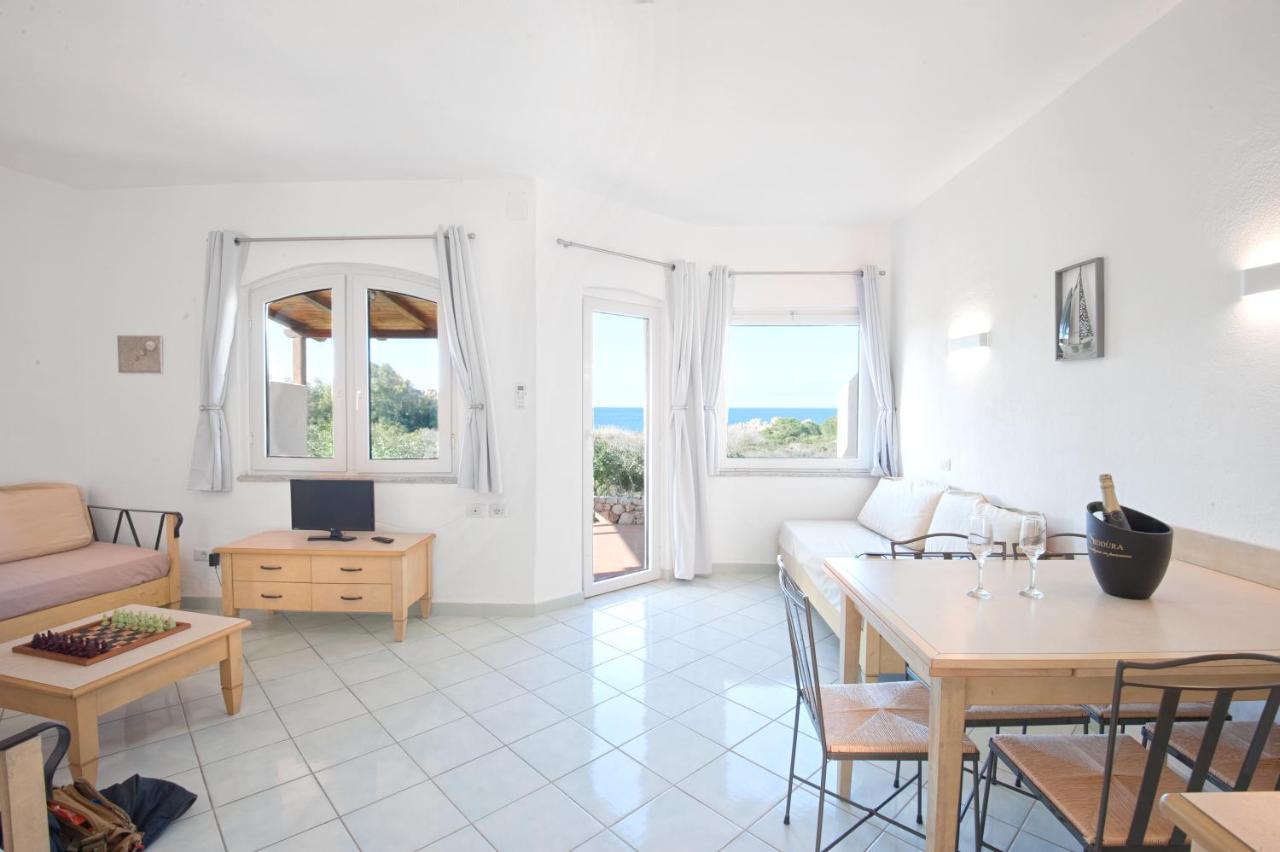 Ferienwohnung Calarossa Bay Isola Rossa Exterior foto